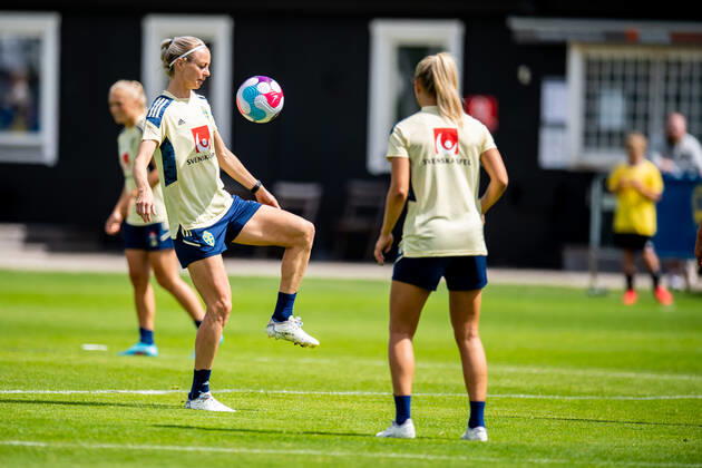 220621 Amanda Ilestedt of Sweden during a training session with the Swedish women s national football team on June 21, 2022 in Bastad. Photo: Niclas Jönsson BILDBYRAN COP 273 NO0133 fotboll football soccer fotball träningsläger träning sverige sweden training camp training practice dam bbeng Copyright: NICLASxJÖNSSON BB220621NO097