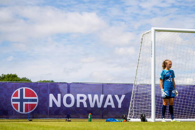 220704 Goalkeeper Sunniva Skoglund of the Norwegian national football team during a training session ahead of the UEFA Women s Euro 2022 Championship on July 4, 2022 in Brighton. Photo: Vegard Grott BILDBYRAN kod VG VG0308 bbeng fotboll football soccer fotball fotbolls-em fotball em europamästerskap em uefa womens euro träning practice training trening norge norway dam Copyright: VEGARDxGRoTT BB220704VG070