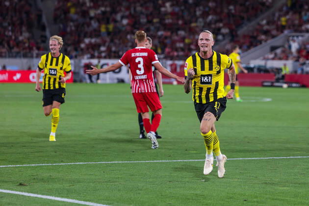 12.08.2022, Fussball, Saison 2022 2023, 1. Bundesliga, SC Freiburg - Borussia Dortmund, Marius Wolf (Borussia Dortmund) bejubelt das Tor zum 1:3, Foto: Dennis Ewert RHR-FOTO xRHR-FOTO DEx