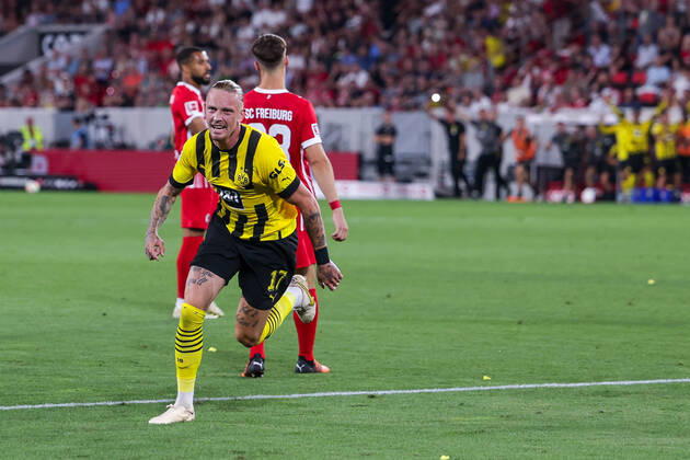 12.08.2022, Fussball, Saison 2022 2023, 1. Bundesliga, SC Freiburg - Borussia Dortmund, Marius Wolf (Borussia Dortmund) bejubelt das Tor zum 1:3, Foto: Dennis Ewert RHR-FOTO xRHR-FOTO DEx