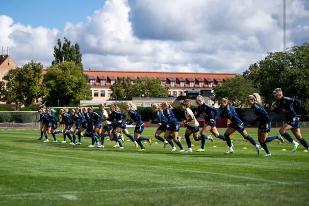 220901 Players of Sweden during a training session with the women s national football team on September 1, 2022 in Visby. Photo: Emma Wallskog BILDBYRAN COP 320 EW0086 fotboll football soccer fotball träningsläger träning sverige sweden training camp training practice fifa womens world cup qualifier dam bbeng Copyright: EMMAxWALLSKOG BB220901BB248