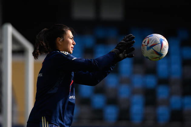 221010 Goalkeeper Zecira Musovic of the Swedish women s national football team during training session on October 10, 2022 in Göteborg. Photo: Carl Sandin BILDBYRAN kod CS CS0315 fotboll football soccer fotball träning practice training sverige sweden dam bbeng Copyright: CARLxSANDIN BB221010CS025