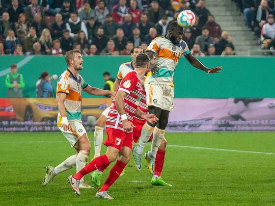 Dayot Upamecano (FC Bayern Muenchen, 02), GER, FC Augsburg (FCA) vs. FC Bayern Muenchen (FCB), Fussball, DFB-Pokal, 2. Runde, Spielzeit 2022 2023, 19.10.2022, DFB DFL regulations prohibit any use of photographs as image sequences and or quasi-video., GER, FC Augsburg (FCA) vs. FC Bayern Muenchen (FCB), Fussball, DFB-Pokal, 2. Runde, Spielzeit 2022 2023, 19.10.2022 Augsburg Copyright: xEibner-Pressefoto SaschaxWaltherx EP_EER