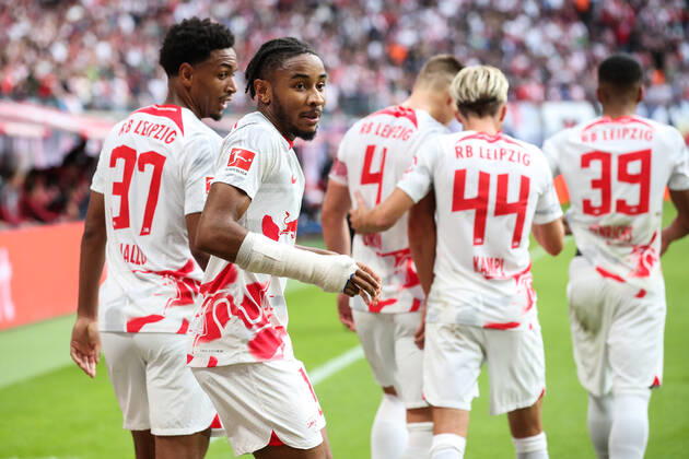Torjubel - Torschütze Christopher Nkunku (RB Leipzig,18) trifft zum 1-0 - 1. Fussball Bundesliga Saison 2022-2023 Punktspiel RB Leipzig vs. Bayer Leverkusen in der Red Bull Arena in Leipzig - Aktion,Fussball,Deutschland,Mann,Männer,29.10.2022