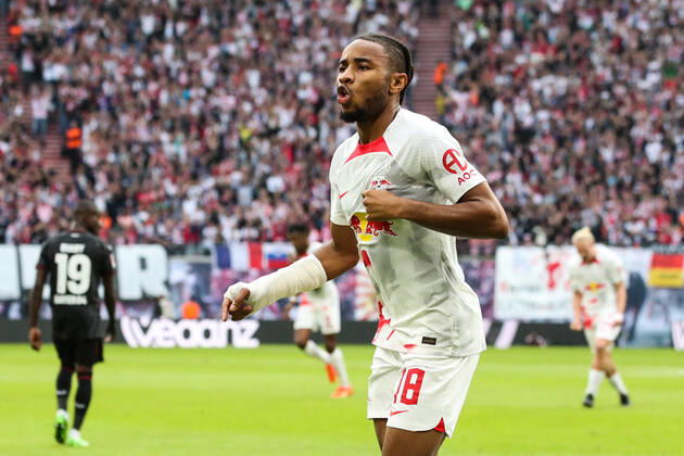 Torjubel - Torschütze Christopher Nkunku (RB Leipzig,18) trifft zum 1-0 - 1. Fussball Bundesliga Saison 2022-2023 Punktspiel RB Leipzig vs. Bayer Leverkusen in der Red Bull Arena in Leipzig - Aktion,Fussball,Deutschland,Mann,Männer,29.10.2022