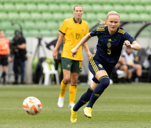 221112 Matilda Vinberg of the Swedish women s national football team during the women s International Friendly, Länderspiel, Nationalmannschaft football match between Australia and Sweden on November 12, 2022 in Melbourne. Photo: Hamish Blair BILDBYRAN COP 335 XX0033 bbeng fotboll football soccer fotball träningslandskamp international friendly dam sverige sweden australia australien Copyright: HAMISHxBLAIR BB221112BB181