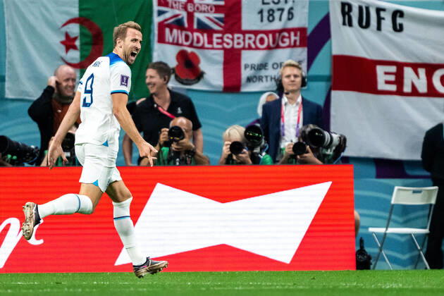 221204 Harry Kane of England celebrates scoring 2-0 during the FIFA World Cup, WM, Weltmeisterschaft, Fussball 2022 round of 16 football match between England and Senegal on December 4, 2022 in Doha. Photo: Joel Marklund BILDBYRAN kod JM JM0403 bbeng fotboll football soccer fotball vm fotbolls-vm fotball-vm fotbolls-vm 2022 fifa world cup 2022 attondelsfinal round of 16 england senegal jubel Copyright: JOELxMARKLUND BB221204JM056