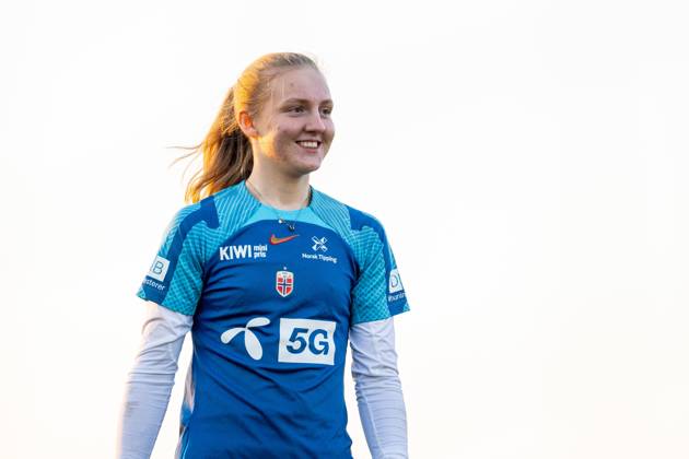 230213 Goalkeeper Sunniva Skoglund of the Norwegian women s national football team during a training session on February 13, 2023 in Angers. Photo: Vegard Grott BILDBYRAN kod VG VG0392 bbeng fotboll football soccer fotball träningslandskamp International Friendly, Länderspiel, Nationalmannschaft privatlandskamp träning practice training trening norge norway women dam Copyright: VEGARDxGRoTT BB230213VG011