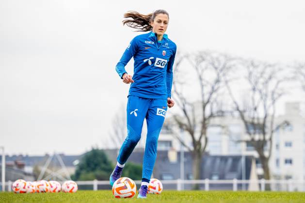 230216 Emma Stolen Godo of the Norwegian women s national football team during a training session on February 16, 2023 in Angers. Photo: Vegard Grott BILDBYRAN kod VG VG0397 bbeng fotboll football soccer fotball träning practice training trening norge norway women dam Copyright: VEGARDxGRoTT BB230216VG018