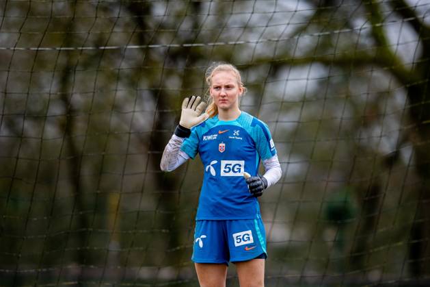 230217 Goalkeeper Sunniva Skoglund of the Norwegian women s national football team during a training session on February 17, 2023 in Laval. Photo: Vegard Grott BILDBYRAN kod VG VG0399 bbeng fotboll football soccer fotball träning practice training trening norge norway women dam Copyright: VEGARDxGRoTT BB230217VG008