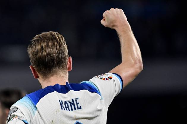 Harry Kane of England celebrates after scoring on penalty the goal of 0-2 during the UEFA EURO2024 European Championship, EM, Europameisterschaft Qualification Group C football match between Italy and England at Diego Armando Maradona stadium in Napoli (Italy), March 23rd, 2023. Harry Kane of England become the top scorer of the history of England national team, Nationalteam Photo Andrea Staccioli Insidefoto Andrea Staccioli