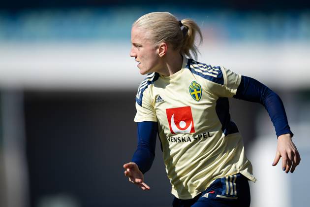 230409 Anna Sandberg of Sweden during a training session with women?s national football team Sweden on April 9, 2023 in Göteborg. Photo: Michael Erichsen BILDBYRAN COP 89 MI0458 bbeng dam football fotball fotboll practice soccer sverige a sweden training träning Copyright: MICHAELxERICHSEN BB230409MI038