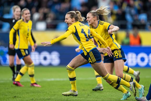 230411 Nathalie Björn of Sweden celebrates after scoring 2-2 during the International Friendly, Länderspiel, Nationalmannschaft football match between Sweden and Norway on April 11, 2023 in Göteborg. Photo: Carl Sandin BILDBYRAN kod CS JJ0272 fotboll football soccer fotball träningslandskamp international friendly sverige a sweden norge norway dam bbeng jubel Copyright: CARLxSANDIN BB230411CS055