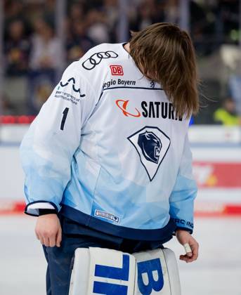 Jonas Stettmer (Torwart, ERC Ingolstadt Panther, 1) bei den Starting Six. EHC Red Bull Muenchen gegen ERC Ingolstadt, Eishockey, DEL, Playoffs, Finale Spiel 5, Saison 2022 2023, 23.04.2023. EHC Red Bull Muenchen gegen ERC Ingolstadt, Eishockey, DEL, Playoffs, Finale Spiel 5, Saison 2022 2023, 23.04.2023. Muenchen Copyright: xEibner-Pressefoto HeikexFeinerx EP_HFR