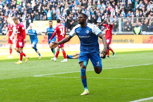 Torjubel - Torschütze Moritz Broni Kwarteng (1. FC Magdeburg,8) trifft zum 1-0 - 2. Fußball Bundesliga Saison 2022-2023 1. FC Magdeburg vs. Hamburger SV in der MDCC Arena in Magdeburg - Aktion,Fußball,Mann,Männer,Deutschland,29.04.2023