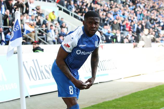 Torjubel - Torschütze Moritz Broni Kwarteng (1. FC Magdeburg,8) trifft zum 1-0 - 2. Fußball Bundesliga Saison 2022-2023 1. FC Magdeburg vs. Hamburger SV in der MDCC Arena in Magdeburg - Aktion,Fußball,Mann,Männer,Deutschland,29.04.2023