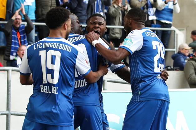 Torjubel - Torschütze Moritz Broni Kwarteng (1. FC Magdeburg,8) trifft zum 1-0 - 2. Fußball Bundesliga Saison 2022-2023 1. FC Magdeburg vs. Hamburger SV in der MDCC Arena in Magdeburg - Aktion,Fußball,Mann,Männer,Deutschland,29.04.2023