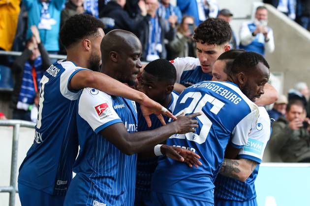 Torjubel - Torschütze Moritz Broni Kwarteng (1. FC Magdeburg,8) trifft zum 1-0 - 2. Fußball Bundesliga Saison 2022-2023 1. FC Magdeburg vs. Hamburger SV in der MDCC Arena in Magdeburg - Aktion,Fußball,Mann,Männer,Deutschland,29.04.2023