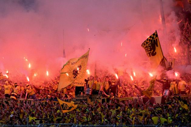 DORTMUND - Borussia Dortmund supporters ahead of the Bundesliga match between Borussia Dortmund and 1 FSV Mainz 05 at the Signal Iduna Park on May 27, 2023 in Dortmund, Germany. AP Dutch Height Bundesliga 2022 2023 xVIxANPxSportx xGerritxvanxKeulenxIVx 470317040 originalFilename: 470317040