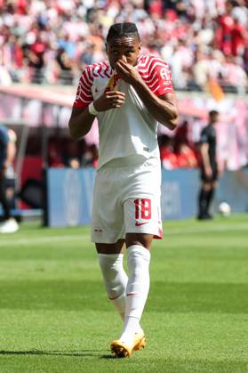 Torjubel - Torschütze Christopher Nkunku (RB Leipzig,18) trifft zum 2-0 - 1. Fussball Bundesliga Saison 2022-2023 Punktspiel RB Leipzig vs. FC Schalke 04 in der Red Bull Arena in Leipzig - Aktion,Fussball,Deutschland,Mann,Männer,27.05.2023