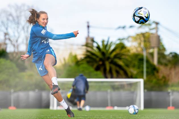 230728 Marit Bratberg Lund of the Norwegian women?s national football team at a training session during the FIFA Women s World Cup on July 28, 2023 in Auckland. Photo: Vegard Grott BILDBYRAN kod VG VG0501 bbeng fotball fotboll football norge norway a kvinner dam fotbolls-vm fotball vm kvinner världsmästerskap vm fifa womens world cup träning practice training day 9 Copyright: VEGARDxGRoTT BB230728VG026