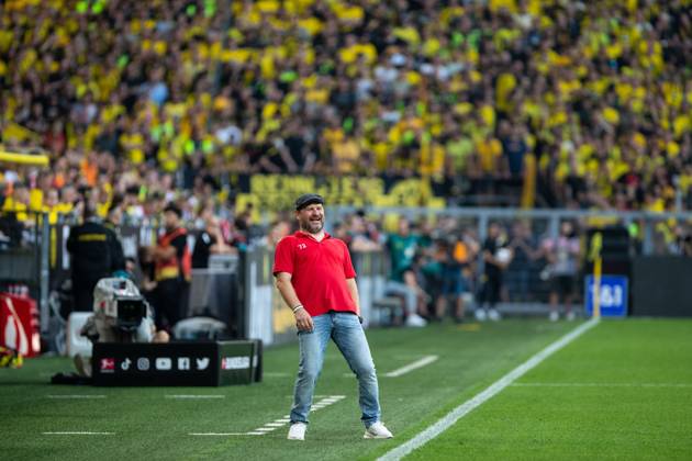 1.Bundesliga, 1.Spieltag: Borussia Dortmund - 1.FC Koeln, Dortmund, Signal Iduna Park, 19.08.2023 Steffen Baumgart (Trainer 1. FC Koeln) 1.Bundesliga, 1.Spieltag: Borussia Dortmund - 1.FC Koeln, Dortmund, Signal Iduna Park, 19.08.2023 DFL Regulations prohibit any of use of photographs as image sequences and quasi video Copyright: xBEAUTIFULxSPORTS Buriakovx