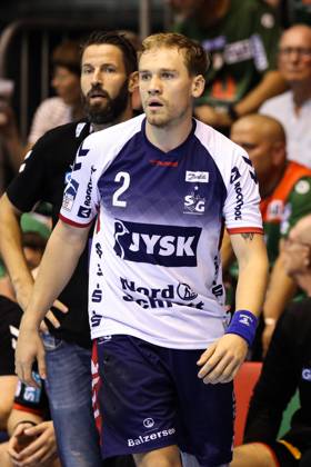 Simon Pytlick (SG Flensburg Handewitt,2) und Trainer Bennet Wiegert (SC Magdeburg) - Handball Bundesliga Saison 2023-2024 SC Magdeburg vs. SG Flensburg-Handewitt in der GETEC Arena in Magdeburg - Freisteller,Einzelbild,Aktion,Handball,Deutschland,03.09.2023