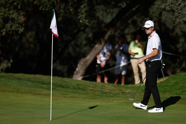 October 12, 2023, MADRID, MADRID, SPAIN: Justin Rose of England looks on during Acciona Open de Espana, Round 1, Golf tournament celebrated at Club de Campo on October 12, 2023, in Madrid, Spain. MADRID SPAIN - ZUMAa181 20231012_zaa_a181_060 Copyright: xOscarxJ.xBarrosox