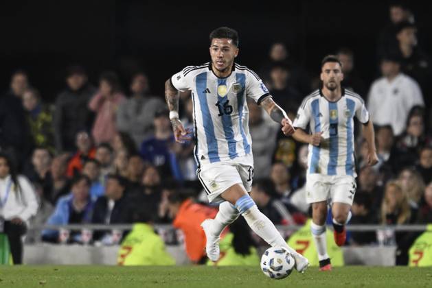 BUENOS AIRES, ARGENTINA - OCTOBER 12: Enzo Fernandez of Argentina during the FIFA World Cup, WM, Weltmeisterschaft, Fussball 2026 Qualifier match between Argentina and Paraguay at Estadio Mas Monumental Antonio Vespucio Liberti on October 12, 2023 in Buenos Aires, Arg Argentina v Paraguay : FIFA World Cup 2026 Qualifier match Copyright: xDiegoxHalisz SFSIx