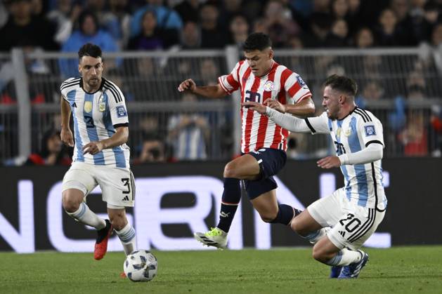 BUENOS AIRES, ARGENTINA - OCTOBER 12: Alexis Mac Allister, Richard Sanchez during the FIFA World Cup, WM, Weltmeisterschaft, Fussball 2026 Qualifier match between Argentina and Paraguay at Estadio Mas Monumental Antonio Vespucio Liberti on October 12, 2023 in Buenos Aires, Arg Argentina v Paraguay : FIFA World Cup 2026 Qualifier match Copyright: xDiegoxHalisz SFSIx