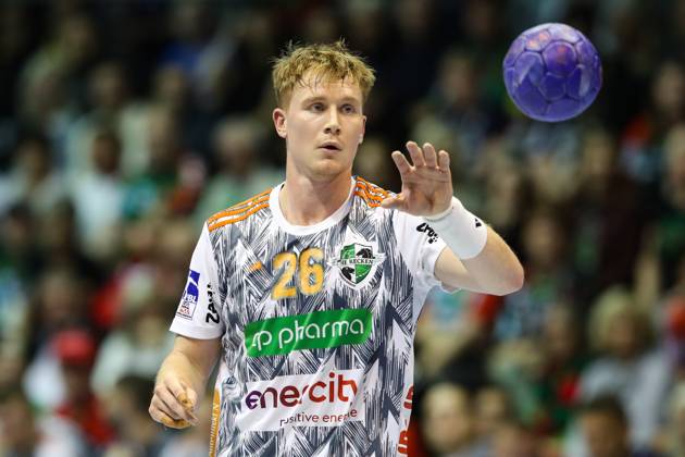 Jonathan Edvardsson (TSV Hannover-Burgdorf,26) - Handball Bundesliga Saison 2023-2024 SC Magdeburg vs. TSV Hannover-Burgdorf in der GETEC Arena in Magdeburg - Einzelbild,Aktion,Handball,Deutschland,15.10.2023