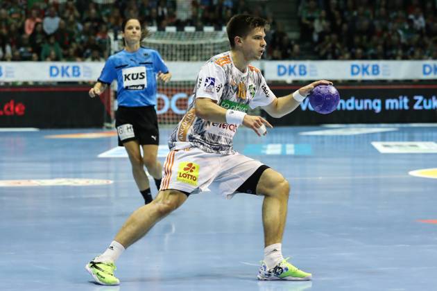 Renars Uscins (TSV Hannover-Burgdorf,10) - Handball Bundesliga Saison 2023-2024 SC Magdeburg vs. TSV Hannover-Burgdorf in der GETEC Arena in Magdeburg - Aktion,Handball,Deutschland,15.10.2023