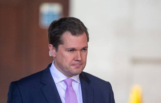 October 22, 2023, London, England, United Kingdom: Minister for Immigration ROBERT JENRICK is seen outside BBC as he appears on Sunday With Laura Kuenssberg. London United Kingdom - ZUMAs262 20231022_zip_s262_041 Copyright: xTayfunxSalcix