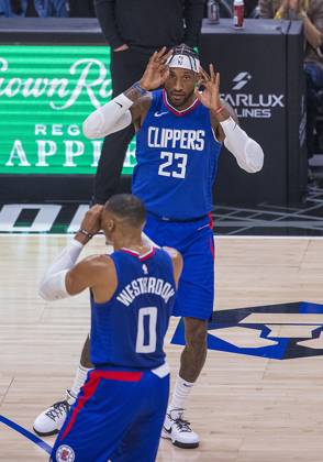October 25, 2023, Los Angeles, California, USA: Robert Covington 23 of the Los Angeles Clippers gestures after shooting a three pointer during their NBA, Basketball Herren, USA game against the Portland Trail Blazers on Wednesday October 25, 2023 at Crypto.com Arena in Los Angeles, California. Clippers defeat Trail Blazers, 123-111. ARIANA RUIZ PI Los Angeles USA - ZUMAp124 20231025_zaa_p124_028 Copyright: xArianaxRuizx