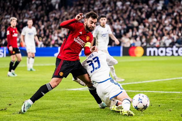 231108 Bruno Fernandes of Manchester United, ManU and Rasmus Falk of FC Copenhagen during the UEFA Champions League football match between FC Copenhagen and Manchester United on November 8, 2023 in Copenhagen. Photo: Petter Arvidson BILDBYRAN kod PA PA0685 fotboll football soccer fotball champions league fc copenhagen manchester united bbeng Copyright: PETTERxARVIDSON BB231108PA082