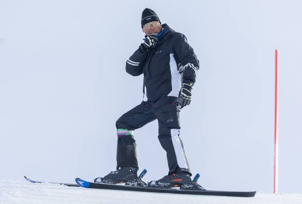 ALPINE SKIING - FIS WC Gurgl GURGL,AUSTRIA,18.NOV.23 - ALPINE SKIING - FIS World Cup, slalom, men. Image shows race director Markus Waldner (FIS).  GEPAxpictures xHaraldxSteiner