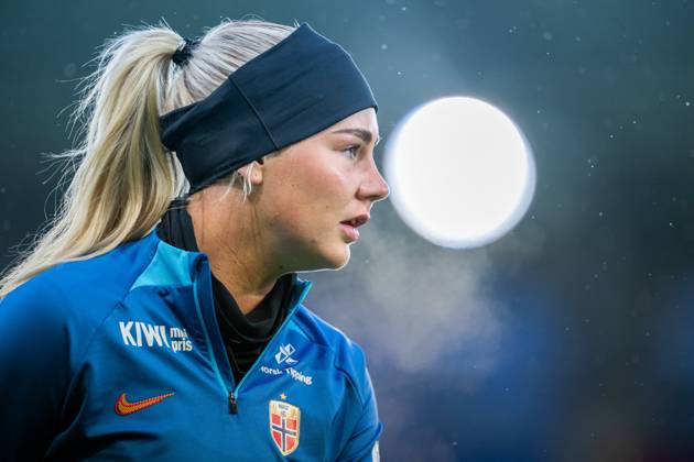 231128 Cathinka Tandberg of the Norwegian women s national football team during a training session on November 28, 2023 in Oslo. Photo: Vegard Grott BILDBYRAN kod VG VG0562 bbeng fotboll football soccer fotball norge norway women dam nations league träning practice training trening Copyright: VEGARDxGRoTT BB231128VG022