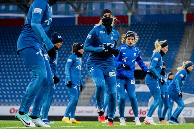 231128 Cathinka Tandberg of the Norwegian women s national football team during a training session on November 28, 2023 in Oslo. Photo: Vegard Grott BILDBYRAN kod VG VG0562 bbeng fotboll football soccer fotball norge norway women dam nations league träning practice training trening Copyright: VEGARDxGRoTT BB231128VG055