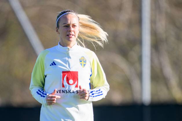 231128 Amanda Ilestedt of Sweden during a training session with the Women s National Football team of Sweden on 28, 2023 in Lucerne. Photo: Ludvig Thunman BILDBYRAN kod LT LT0561 fotboll football soccer fotball nations league uefa womens nations league träning practice training sverige sweden dam bbeng Copyright: LUDVIGxTHUNMAN BB231128LT042