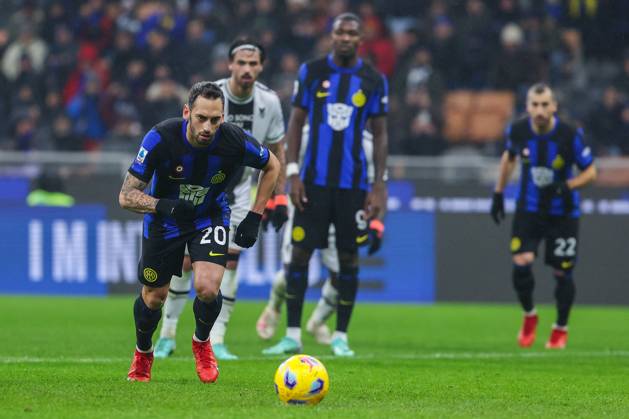 Hakan Calhanoglu of FC Internazionale scores a penalty during Serie A 2023 24 football match between FC Internazionale and Udinese Calcio at Giuseppe Meazza Stadium, Milan, Italy on December 09, 2023 - Milan Stadio Giuseppe Meazza Milan Italy Copyright: xEPhotopressx SP24-780-045