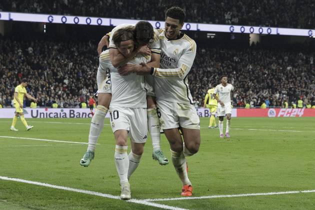 LA LIGA EA Sports - Real Madrid vs Villarreal Luka Modric, Jude Bellingham, and Brahim Diaz of Real Madrid are celebrating a goal during the La Liga 2023 24 match between Real Madrid and Villarreal at Santiago Bernabeu Stadium in Madrid, Spain, on December 17, 2023. Madrid Spain Copyright: xGuillermoxMartinezx originalFilename:martinez-laligaea231217_npLrs