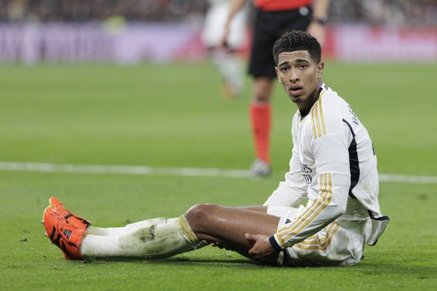LA LIGA EA Sports - Real Madrid vs Villarreal Jude Bellingham of Real Madrid is playing during the La Liga 2023 24 match between Real Madrid and Villarreal at Santiago Bernabeu Stadium in Madrid, Spain, on December 17, 2023. Madrid Spain Copyright: xGuillermoxMartinezx originalFilename:martinez-laligaea231217_npoY2