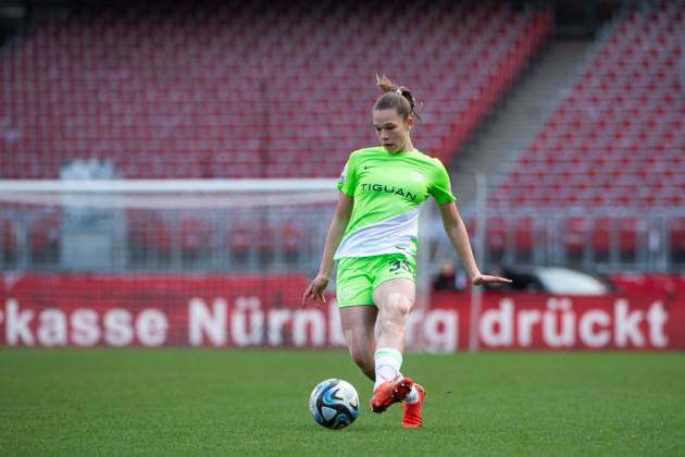 GER, FC Nuernberg vs VfL Wolfsburg, Fussball Google Pixel Frauen Bundesliga, 14. Spieltag, Saison 2023 2024, 17.02.2024 DFB regulations prohibit any use of photographs as image sequences and or quasi-video GER, FC Nuernberg vs VfL Wolfsburg, Fussball Google Pixel Frauen Bundesliga, 14. Spieltag, Saison 2023 2024, 17.02.2024 Nuernberg Copyright: xEibner-Pressefoto Memmlerx EP_MMR