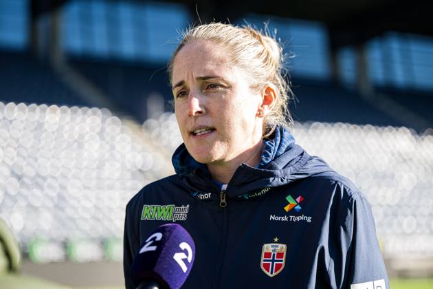 240226 Head coach Gemma Grainger of the Norwegian women s national football team during a press conference, PK, Pressekonferenz on February 26, 2024 in Stavanger. Photo: Marius Simensen BILDBYRAN COP 238 bbeng dam football fotball fotboll norge norway press conference pressekonferanse soccer uefa women s nations league Copyright: MARIUSxSIMENSEN BB240226BB303