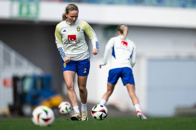 240407 Matilda Vinberg of the Swedish women s national football team during a training session on April 7, 2024 in Gothenburg. Photo: Mathias Bergeld BILDBYRAN kod MB MB0896 fotboll football soccer fotball em-kval kval uefa womens EURO Qualifier, EM, Europameisterschaft qualifier träning practice training sverige sweden dam bbeng women kvinner Copyright: MATHIASxBERGELD BB240407MB049