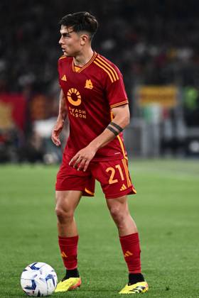 Paulo Dybala of AS Roma in action during the Serie A match between AS Roma and Juventus FC at Stadio Olimpico Rome Italy on 05 May 2024. Rome Stadio Olimpico Rome Italy Copyright: xNicolaxIanualex SP24-931-081