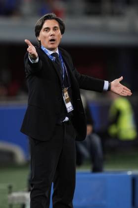 Turkiye s Headcoach Vincenzo Montella shouts instructions to his players during the Friendly Matches 2024 between Italy and Turkiye at Renato Dall& x2019;Ara Stadium - Soccer - Bologna, Italy - Tuesday June 4, 2024 Copyright: xMassimoxPaolone LaPressex