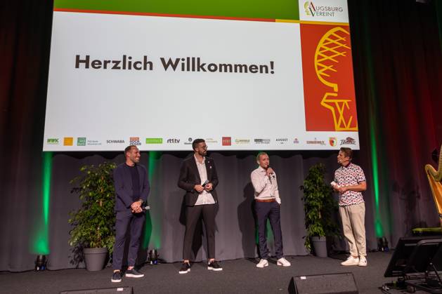 Geschaeftsfuehrer Finanzen Michael Stroell (FC Augsburg), Geschaeftsfuehrer Maximilian Horber (Augsburger Panther), Spendengala Augsburg Vereint, FC Augsburg, Augsburger Panther, Fussball, Eishockey, 07.08.2024 Augsburg Bayern Deutschland