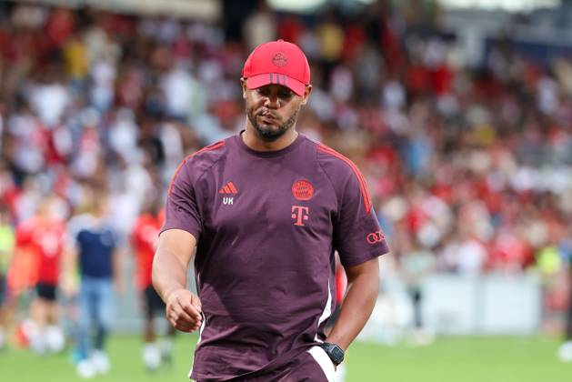 enttaeuschung bei Chef-Trainer Vincent Kompany (FC Bayern Muenchen), FC Bayern Muenchen vs. WSG Tirol, Fussball, Testspiel, 13.08.2024 Unterhaching Bayern Deutschland