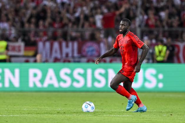 Dayot Upamecano (FC Bayern Muenchen) in Aktion, am Ball, Einzelaktion waehrend des DFB-Pokal - erstrunden Spiels zwischen dem SSV Ulm 1846 Fussball und FC Bayern München im Donaustadion am 16. August 2024 in Ulm, Deutschland. (Foto von Harry Langer DeFodi Images) +++ Dayot Upamecano (FC Bayern Muenchen) controls the Ball during the DFB-Pokal - First Round match between SSV Ulm 1846 Fussball and FC Bayern Muenchen at Donaustadion on August 16, 2024 in Ulm, Germany. (Photo by Harry Langer DeFodi Images) DFB DFL REGULATIONS PROHIBIT ANY USE OF PHOTOGRAPHS AS IMAGE SEQUENCES AND OR QUASI-VIDEO. (Photo by Harry Langer DeFodi Images) DFB DFL REGULATIONS PROHIBIT ANY USE OF PHOTOGRAPHS AS IMAGE SEQUENCES AND OR QUASI-VIDEO. Defodi-541_SSVFCB240816_343
